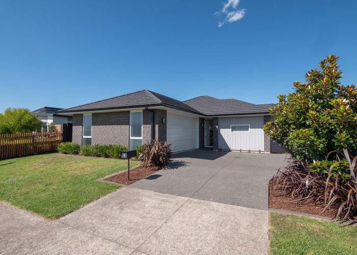 at 18 Tabraham Crescent, Pyes Pa, Tauranga, Bay Of Plenty