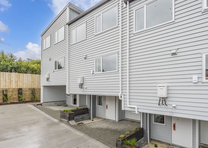  at 5 Liston Street, Northcote, North Shore City, Auckland