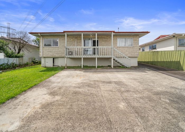  at 9 Palermo Place, Clover Park, Manukau City, Auckland