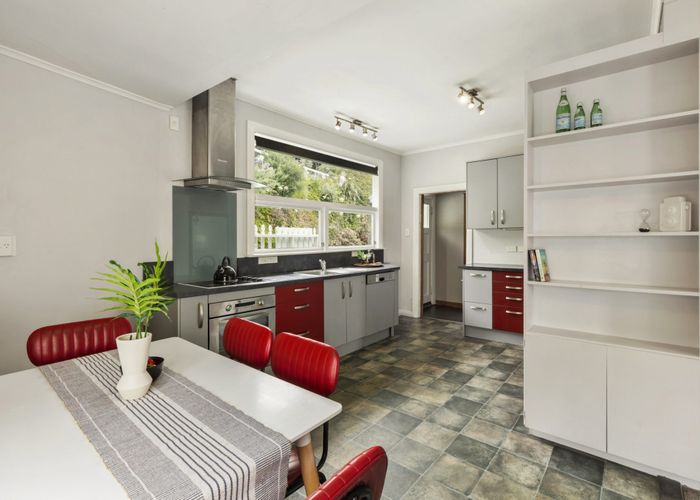  at 35 Raroa Road, Kelburn, Wellington
