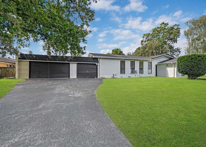  at 1 Balgowan Terrace, Conifer Grove, Papakura, Auckland