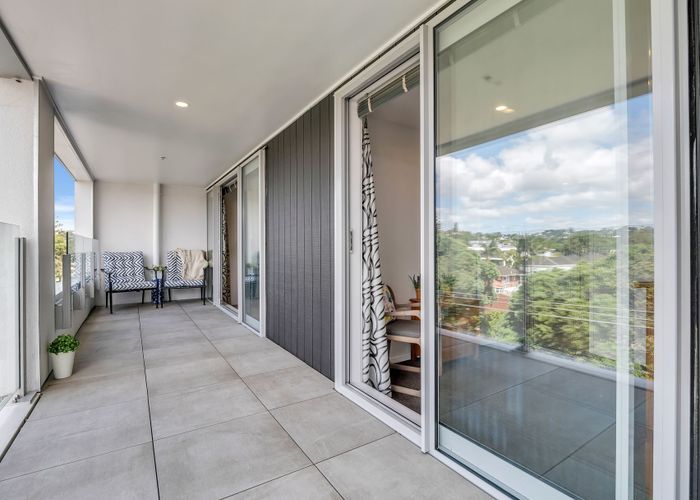  at 304/25 Bute Road, Browns Bay, North Shore City, Auckland