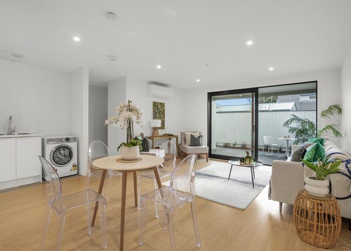  at 8/200 Knights Road, Lower Hutt, Lower Hutt, Wellington