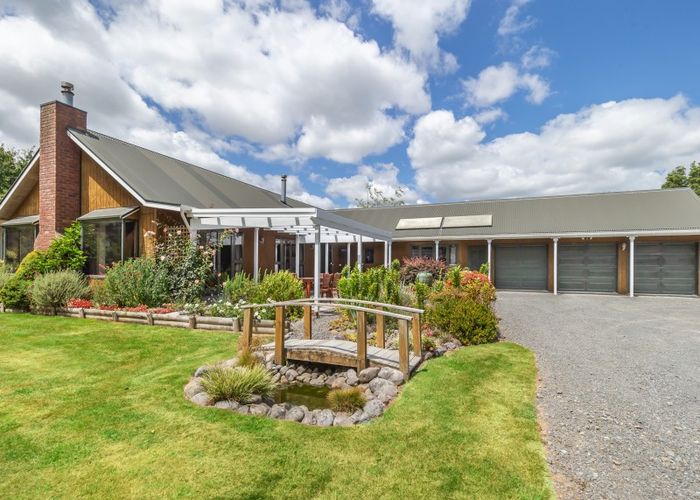 Free property data for 153 Buller Road, Levin homes.co.nz