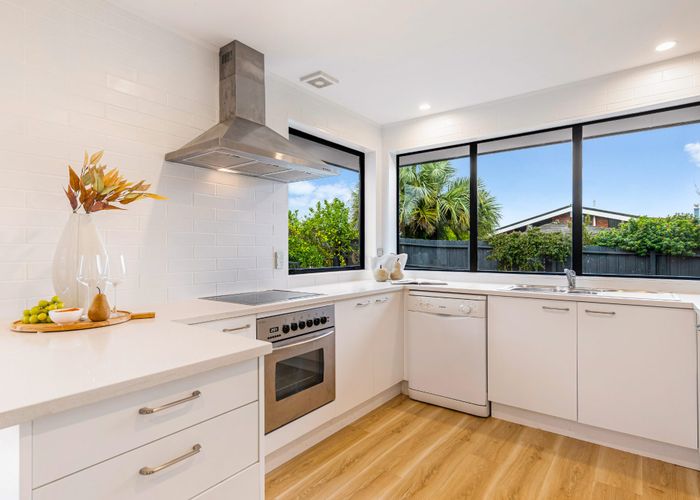  at 5 Merlot Heights, Huapai, Rodney, Auckland