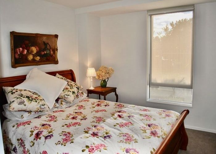  at 4 Bluegrey Avenue, Stonefields, Auckland