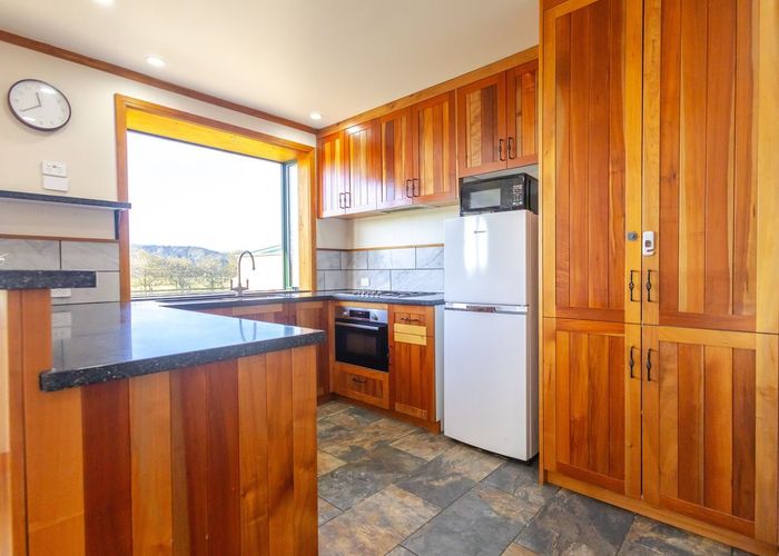  at 7 Somerville Road, Mawheraiti