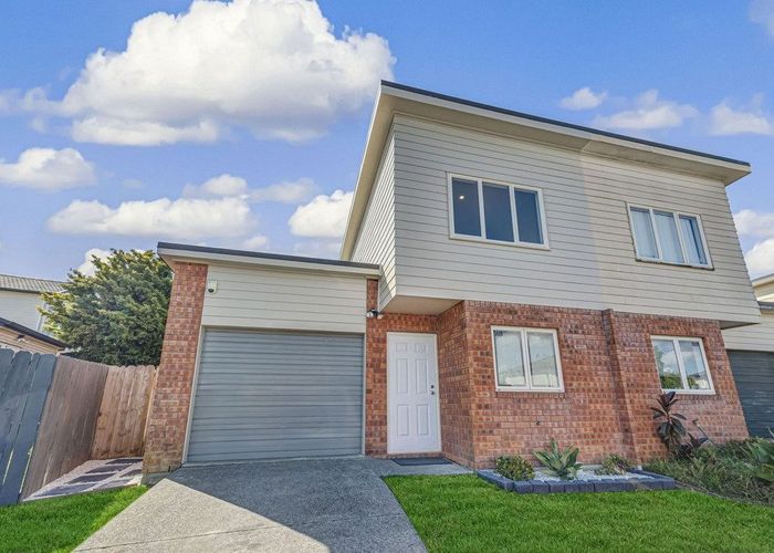  at 4 Brashier Circle, Sunnyvale, Auckland