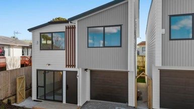  at 13D Blanche Way, Half Moon Bay, Auckland