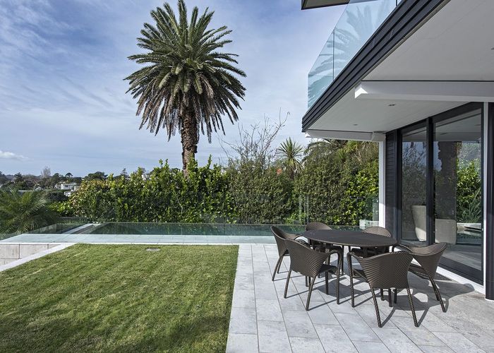  at 9 Seaview Road, Remuera, Auckland