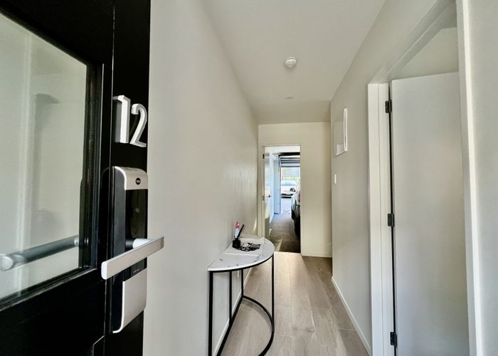  at 12 Fantail Place, Avondale, Auckland