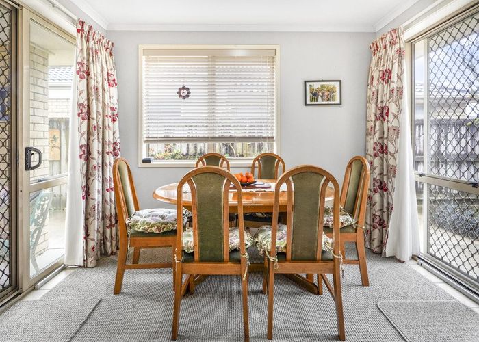  at 9 Grevillea Place, Melville, Hamilton