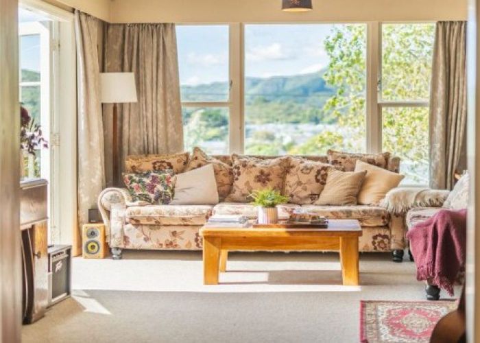  at 121 Wainuiomata Road, Wainuiomata, Lower Hutt, Wellington