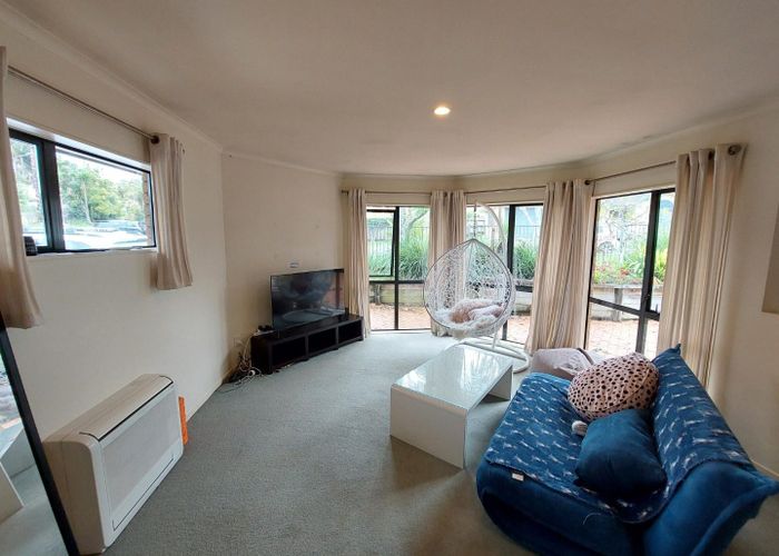  at 10 Pukatea Avenue, Albany, North Shore City, Auckland
