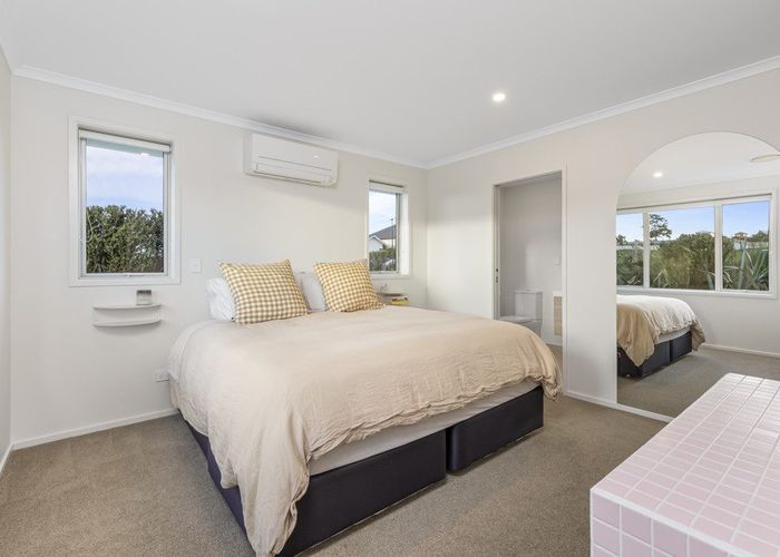  at 2 Somerset Place, Stanmore Bay, Rodney, Auckland