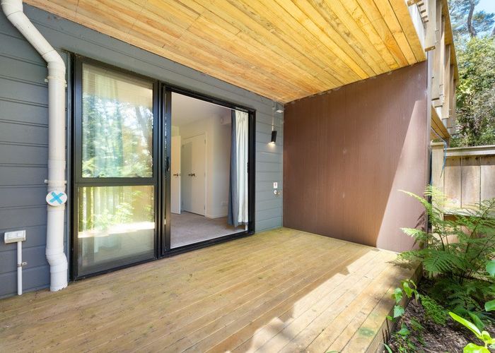  at 25/9 Schnapper Rock Road, Schnapper Rock, North Shore City, Auckland