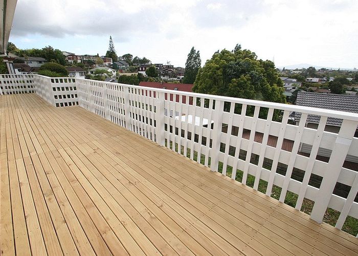  at 9 Braund Place, Glenfield, North Shore City, Auckland