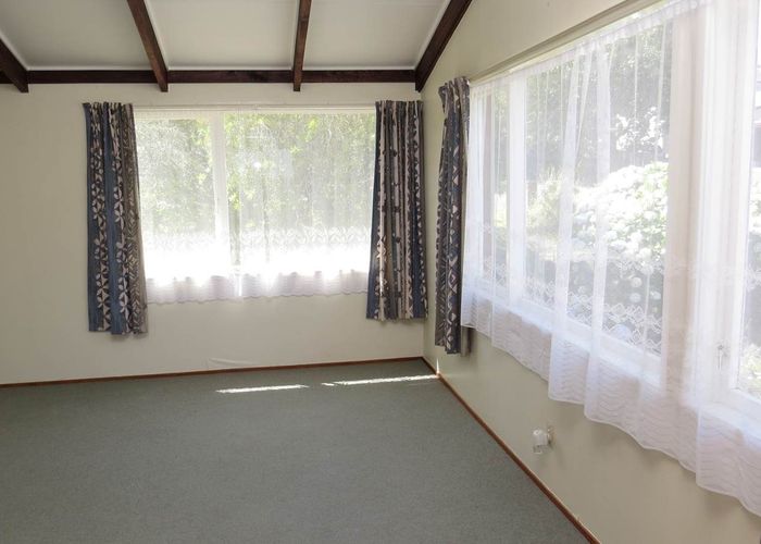  at 41 Girrahween Drive, Tōtara Vale, Auckland