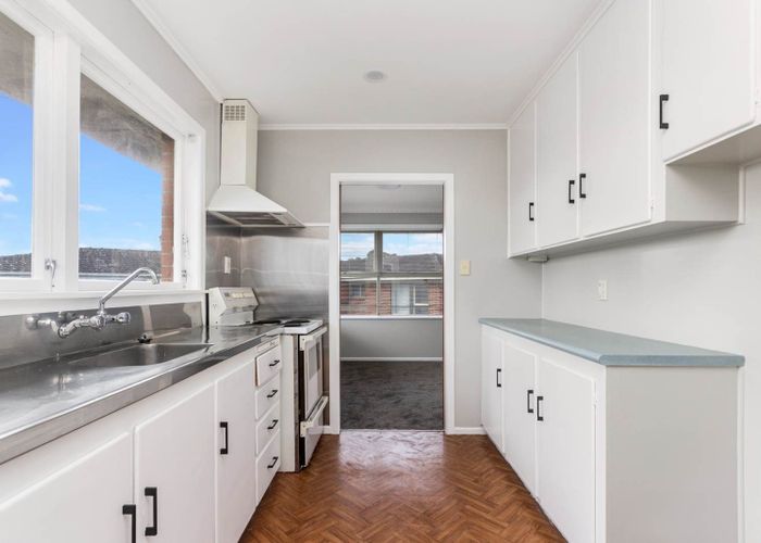  at 26 Warren Avenue, Three Kings, Auckland City, Auckland