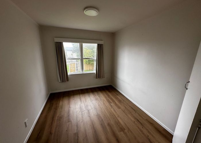  at 1/86 Canal Road, Avondale, Auckland City, Auckland