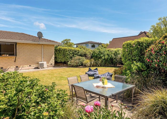  at 15 Sonning Place, Redwood, Christchurch City, Canterbury