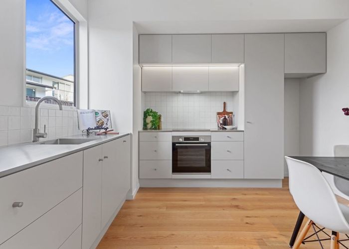  at 2/16 Hurley Street, Christchurch Central, Christchurch