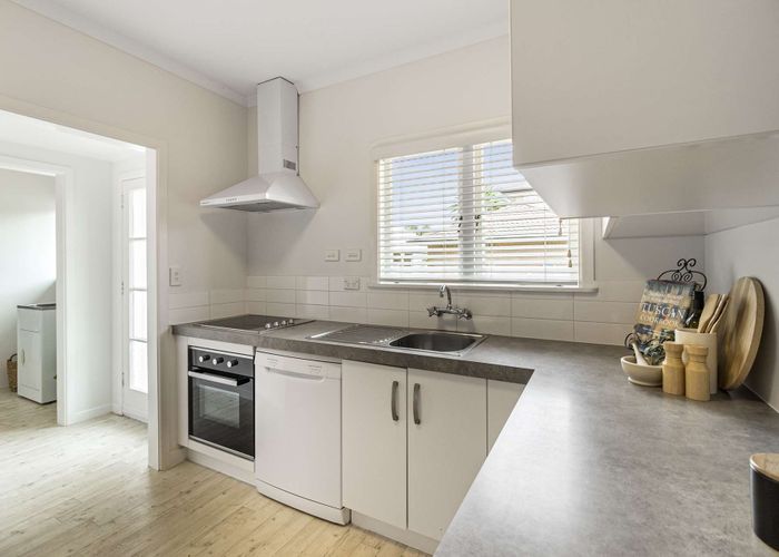  at 72 Ngataringa Road, Devonport, North Shore City, Auckland