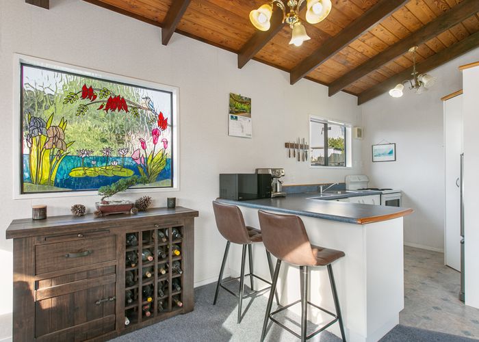  at 2/245 Sturges Road, Henderson, Auckland