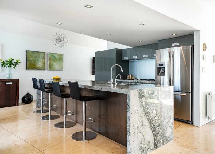  at 8 Nevay Road, Karaka Bays, Wellington, Wellington