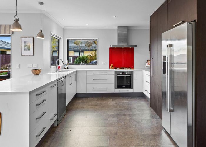  at 8 Moy Place, Otaki