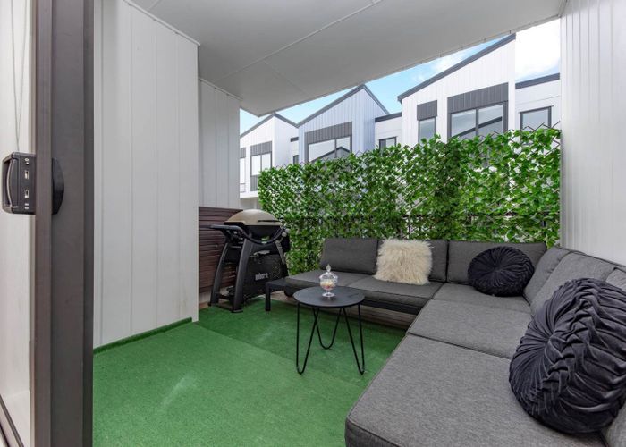  at 9 Houkura Way, Sandringham, Auckland City, Auckland