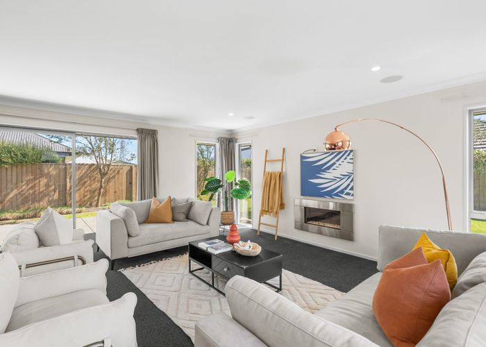  at 36 Little Oaks Drive, Yaldhurst , Christchurch City, Canterbury