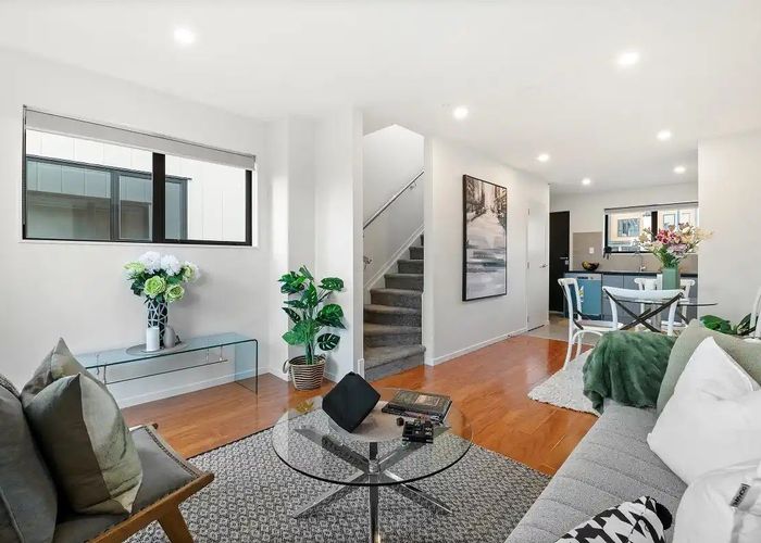  at 41 Red Arches Road, Henderson, Waitakere City, Auckland