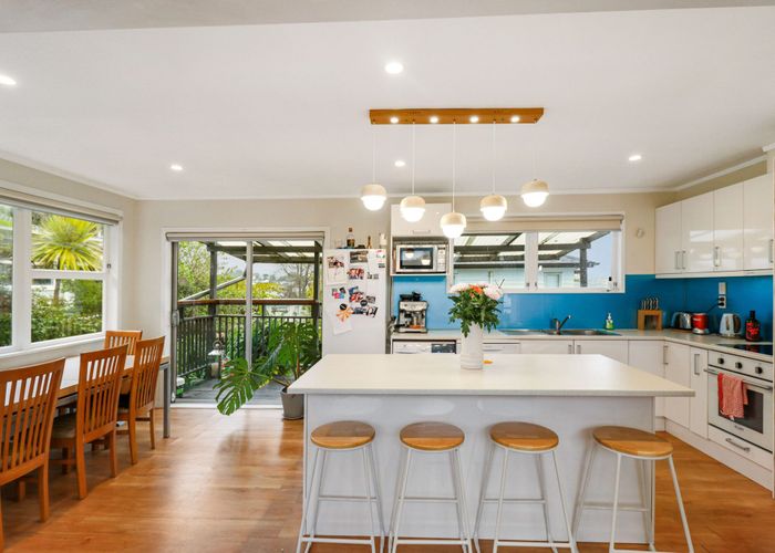  at 39 Sunvue Road, Glen Eden, Waitakere City, Auckland