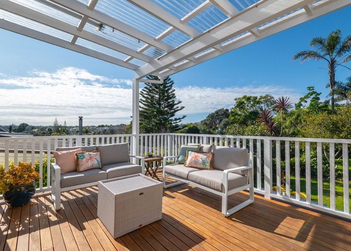  at 18 Roslyn Terrace, Devonport, North Shore City, Auckland