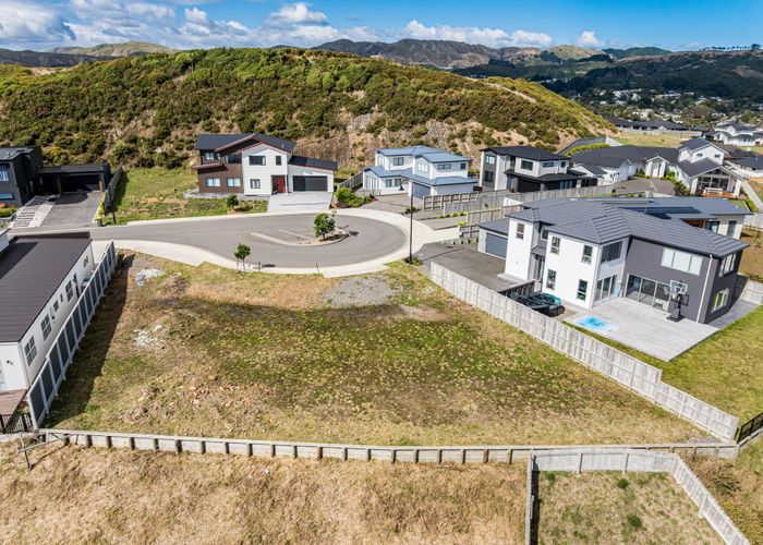  at 16a & 16b Okupe Grove, Aotea, Porirua, Wellington