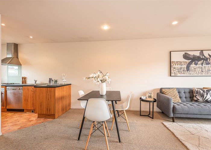  at 2/627 Gloucester Street, Linwood, Christchurch