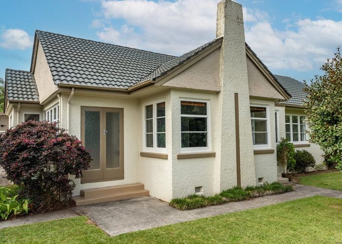  at 37 Storey Avenue, Forest Lake, Hamilton, Waikato