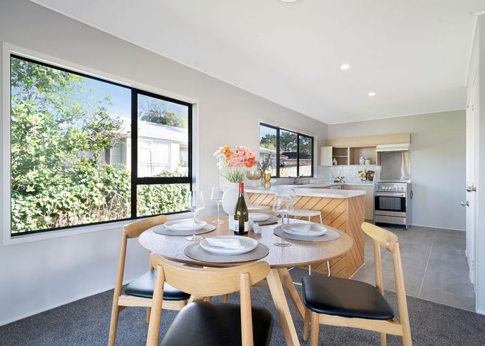  at 10 Claverdon Drive, Massey, Waitakere City, Auckland
