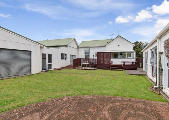  at 137 Raleigh Street, Brixton, Waitara