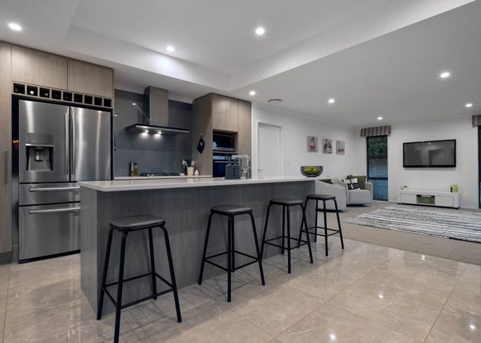  at 13 Munford Lane, Riverhead, Riverhead