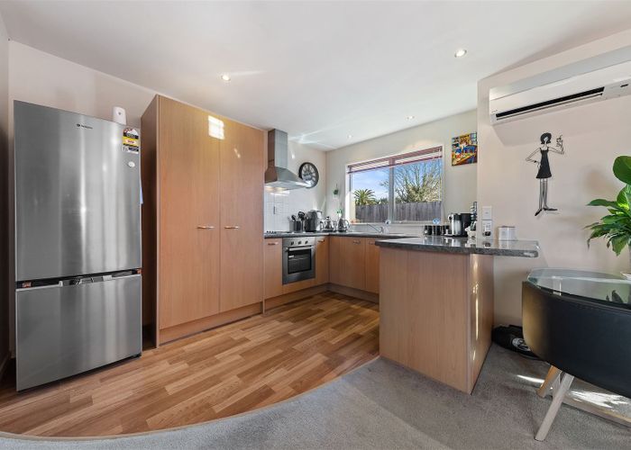  at 2/31 Tuckers Road, Redwood, Christchurch