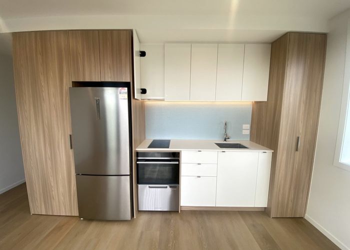  at 204/4 Koa Street, Meadowbank, Auckland