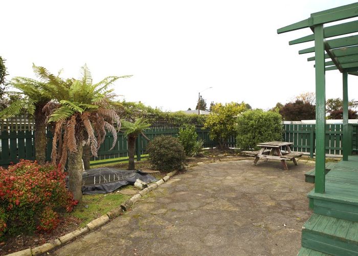  at 208 Sunnybank Crescent, Camberley, Hastings