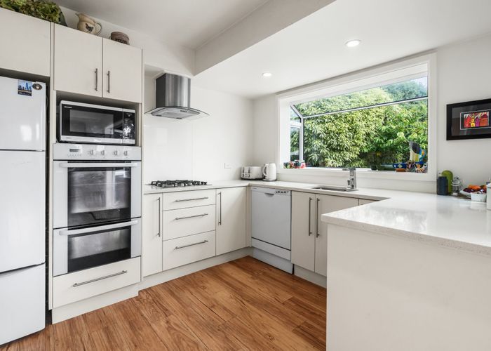  at 24 Bay View Road, Redcliffs, Christchurch City, Canterbury