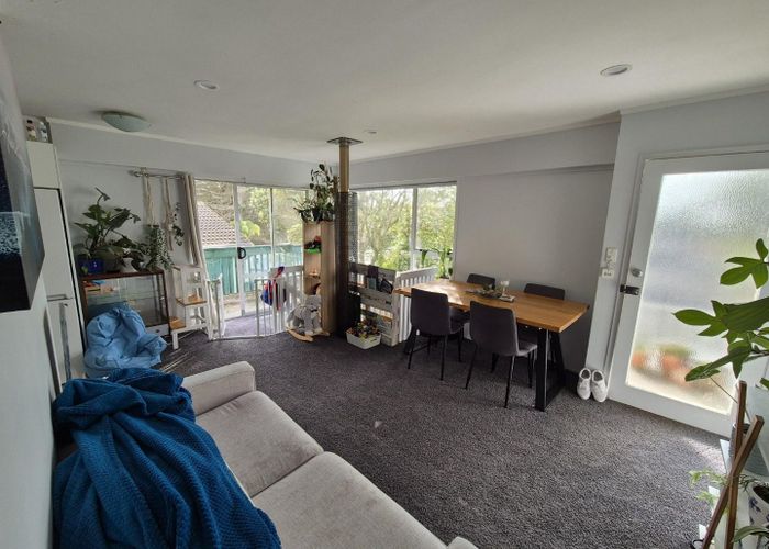  at 12a Mahuta Grove, Northcote, North Shore City, Auckland