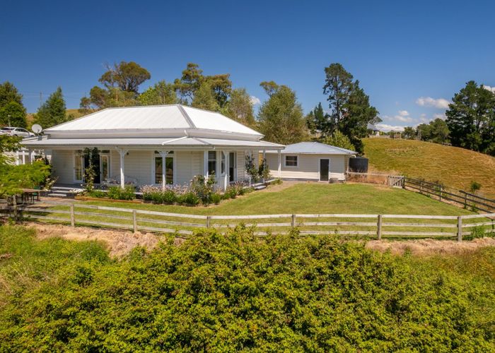  at 1986 Taihape Road, Sherenden
