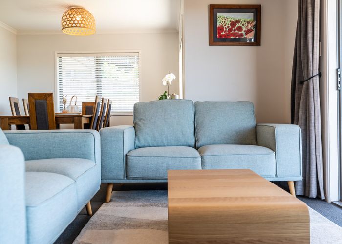  at 25 Sylvester Crescent, Flagstaff, Hamilton