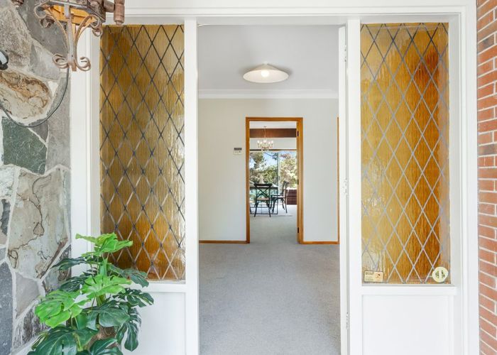 at 71 Fisher Parade, Sunnyhills, Auckland
