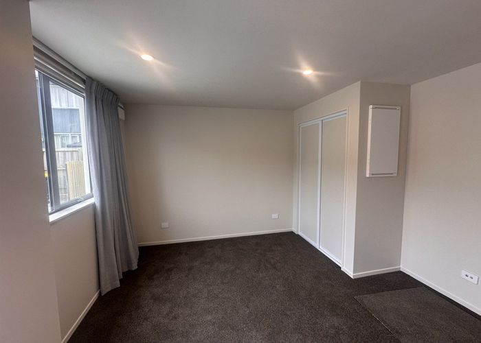  at 2/170 Blenheim Road, Riccarton, Christchurch City, Canterbury